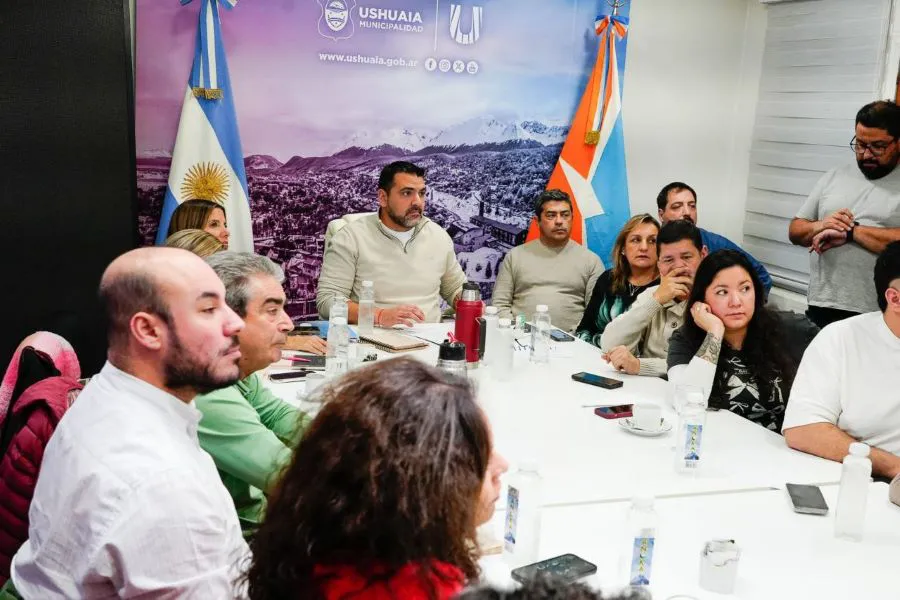 photo_4983613925971045763_y