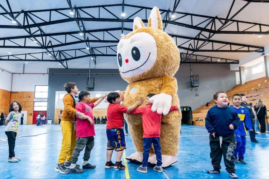 photo_4920393218558463055_y