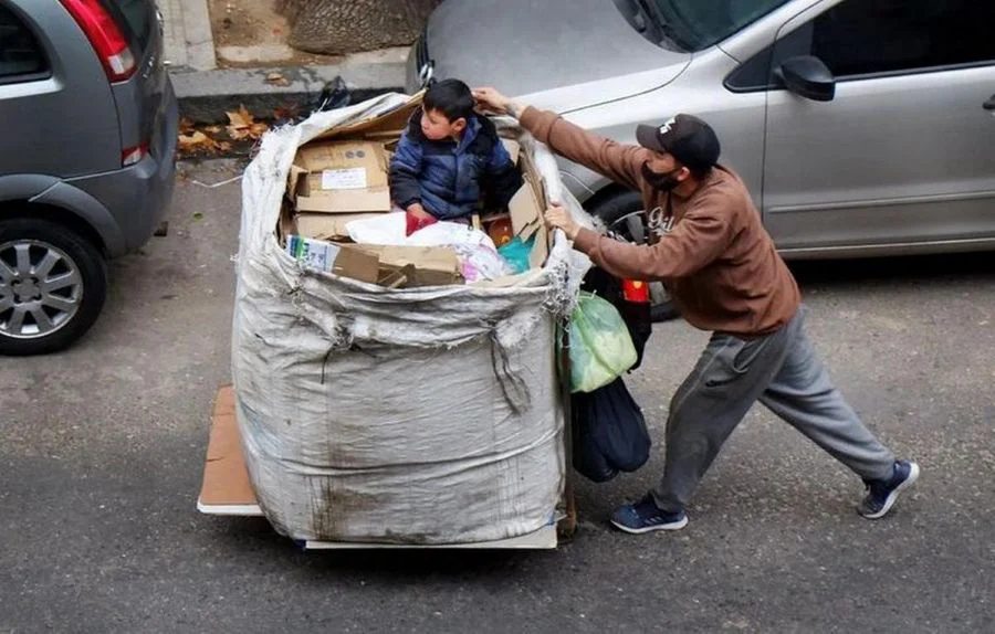 La pobreza en Argentina subió al 32,3% y ya alcanza a más de 15 millones de personas