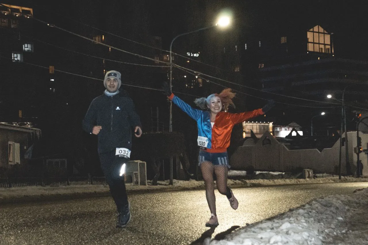 Se desarrolló en Ushuaia la carrera nocturna en homenaje a “Víctor Quiñimpera” (2)