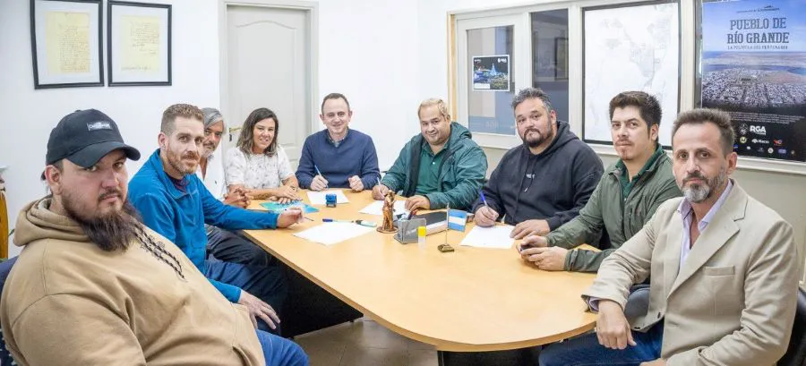 RECOMPOSICIÓN SALARIAL