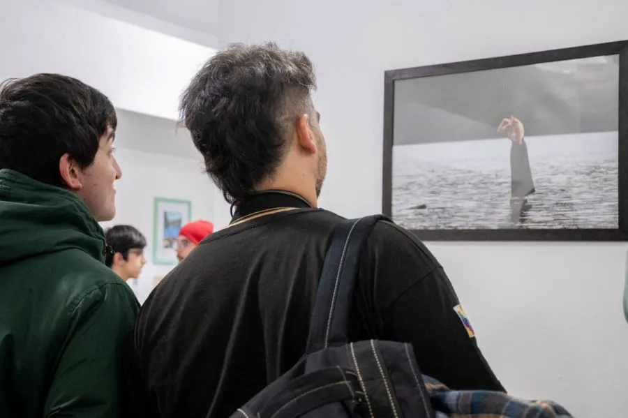 photo_5158895909302546039_y