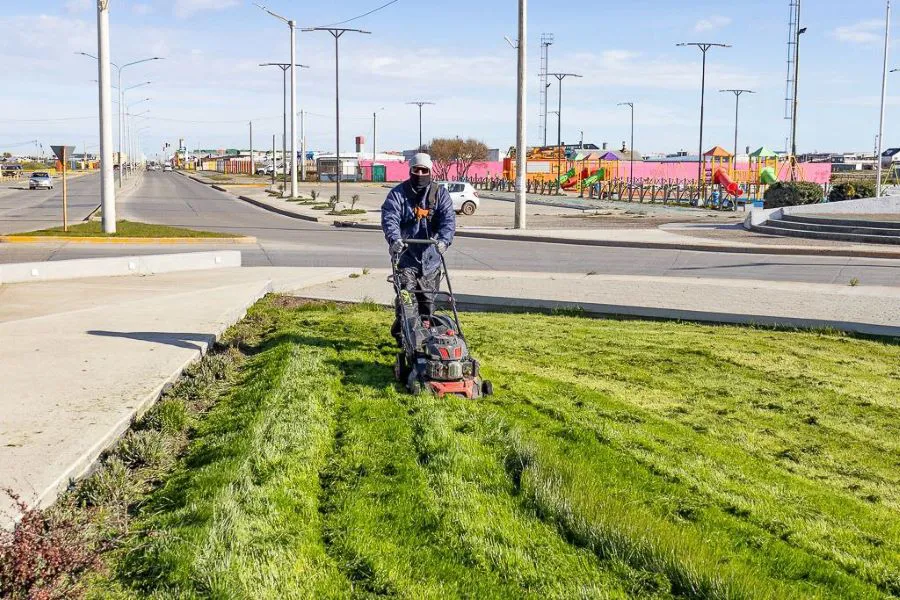 photo_5174641787694418729_y