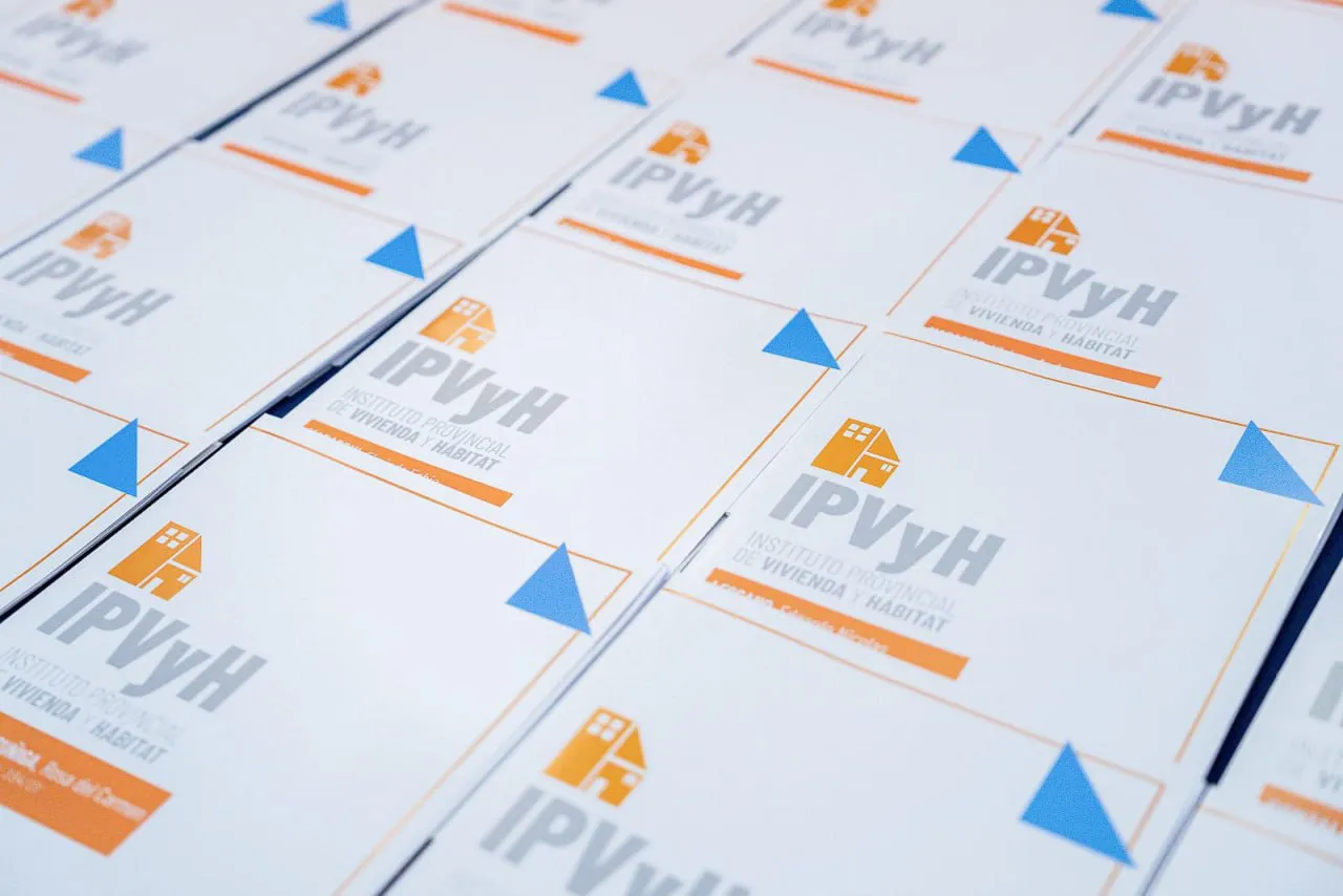 Comenzó la operatoria especial para entregar lotes con servicios a docentes y profesionales