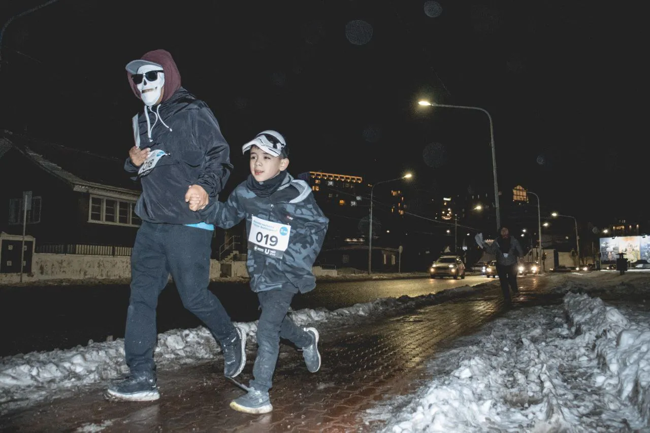 Se desarrolló en Ushuaia la carrera nocturna en homenaje a “Víctor Quiñimpera” (3)