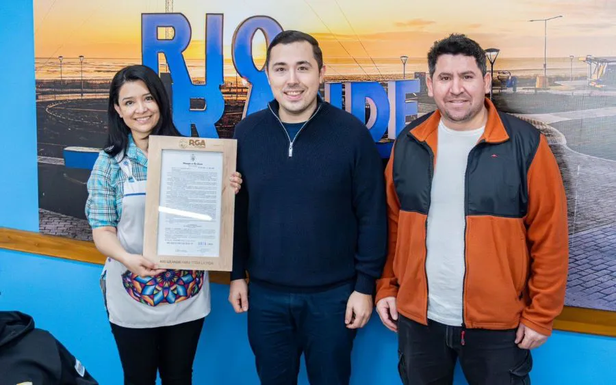 photo_5095919207571983187_y