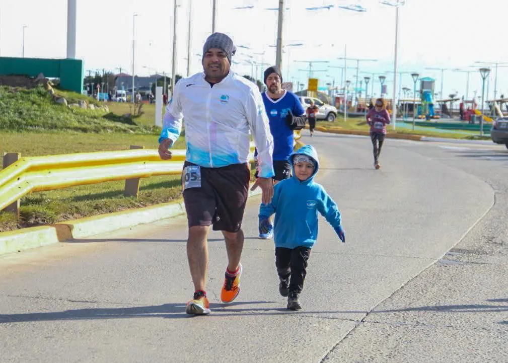 Se realizó la tradicional prueba atlética por Malvinas con más de 200 participantes (2)