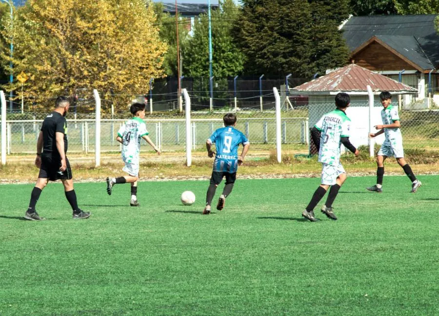 photo_5066808048084954775_y