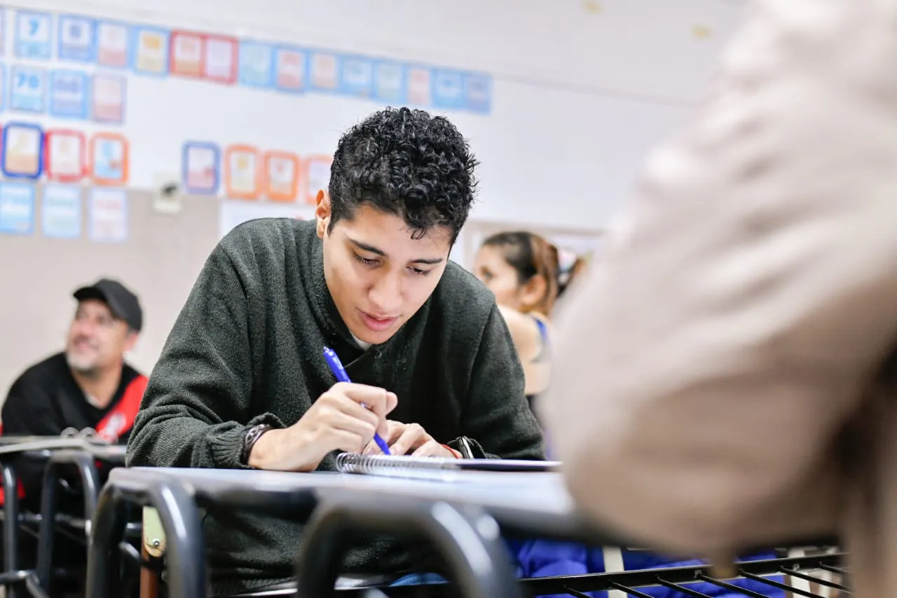 photo_5021803469497019771_y