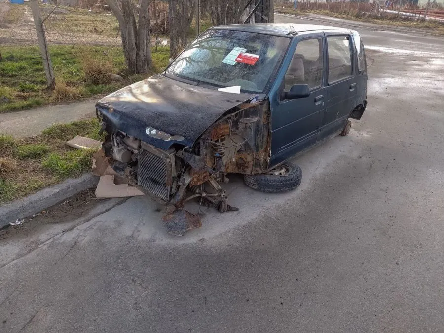 photo_4983625646936796788_y