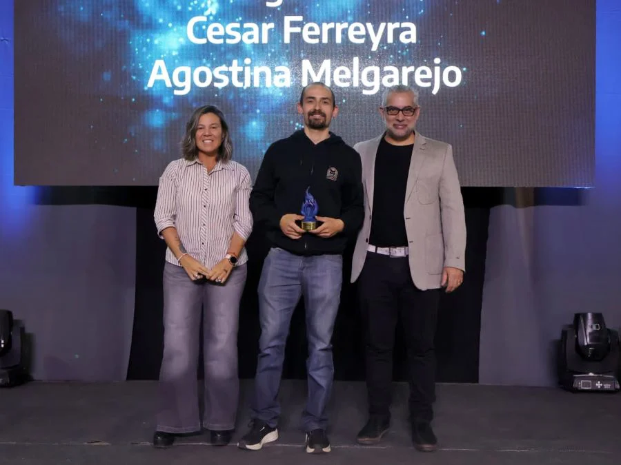 photo_5098141290506947706_y