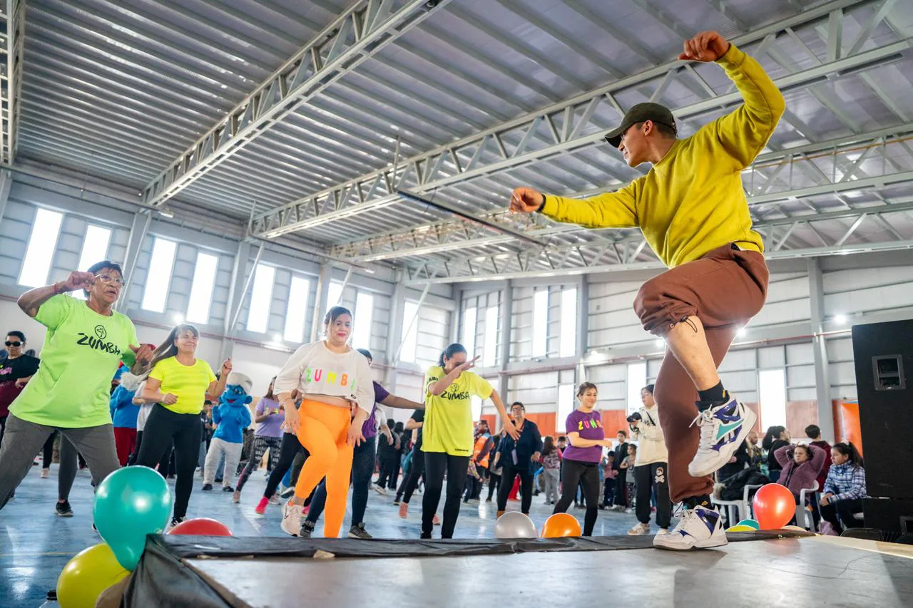 Vecinos celebraron el cumpleaños de la Casa de la Alegría con diversas actividades (8)