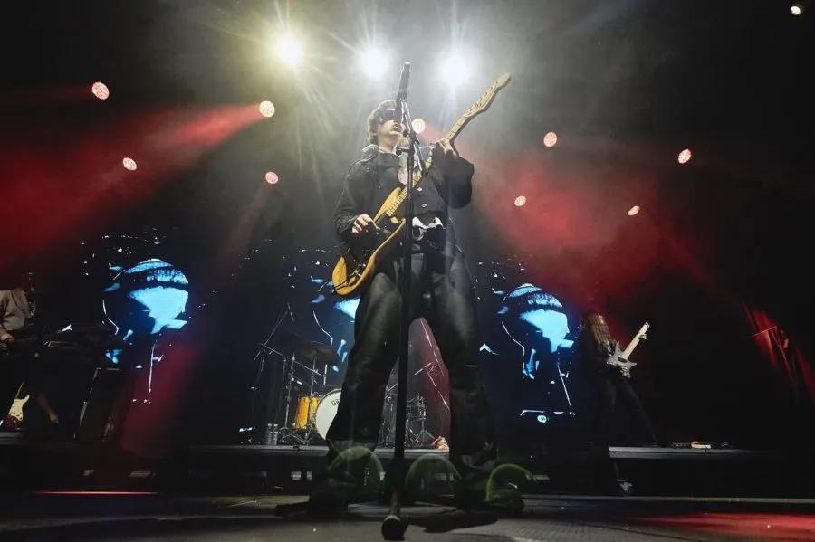 photo_5098508359883142531_y