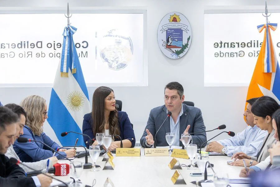 Perez presentó el ‘Presupuesto’ haciendo hincapié en el alivio tributario