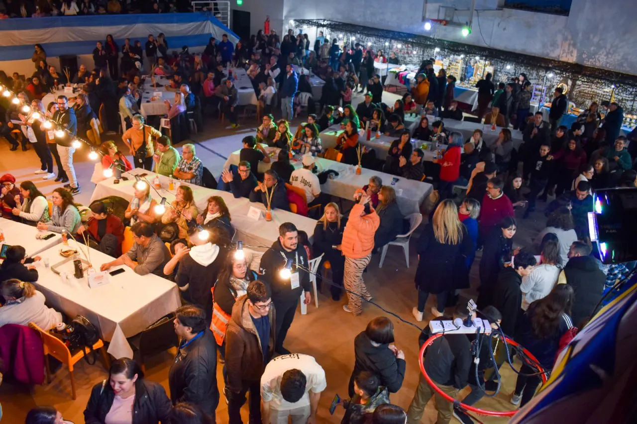 Vecinos riograndenses participaron de la “Gran Peña Fueguina” (5)