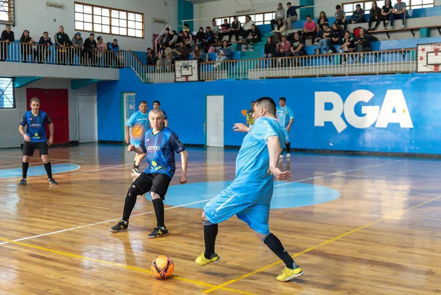 El municipio homenajeó a las Leyendas del Futsal de la ciudad de Río Grande (5)