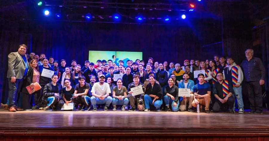 photo_4974641442936958238_y