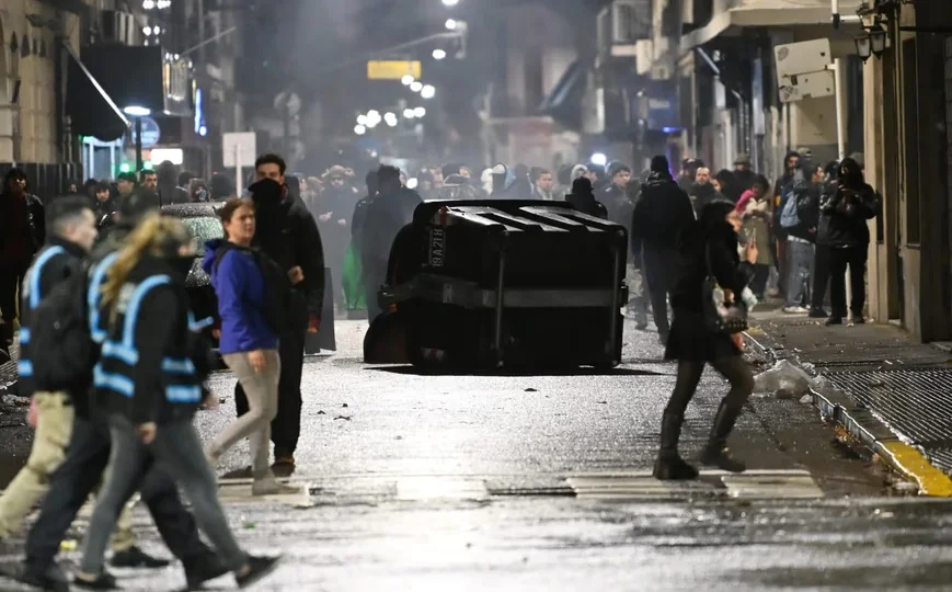 Disturbios en cercanías al Congreso
