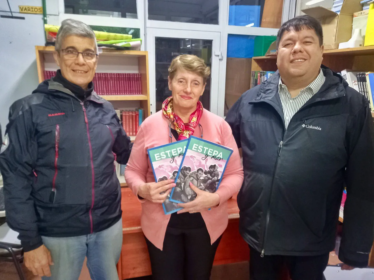 Se entregaron ejemplares de la revista Estepa y Mar a instituciones de la ciudad  (1)