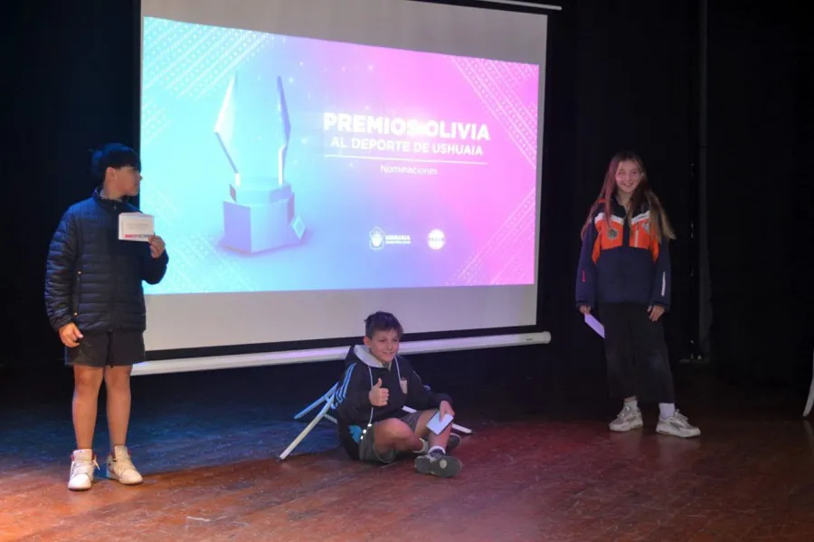 Se presentó la 1ª edición de los premios “Olivia” a deportistas de la ciudad de Ushuaia (3)