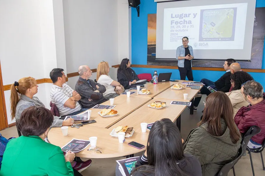 Analizan junto a directivos de colegios medidas de seguridad de las Serenatas Estudiantiles