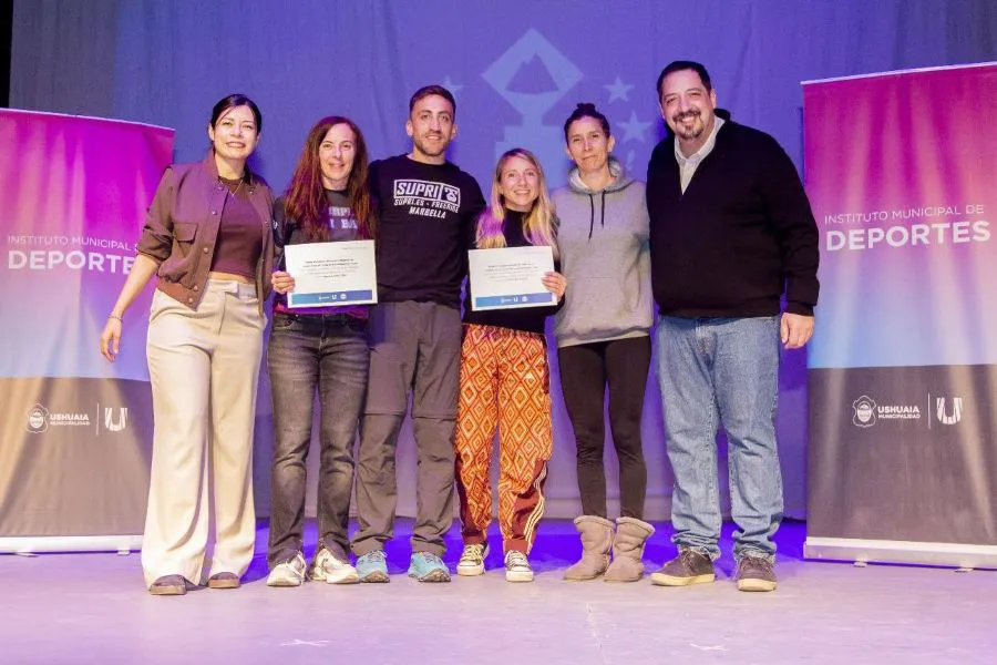 photo_5102785490183719795_y