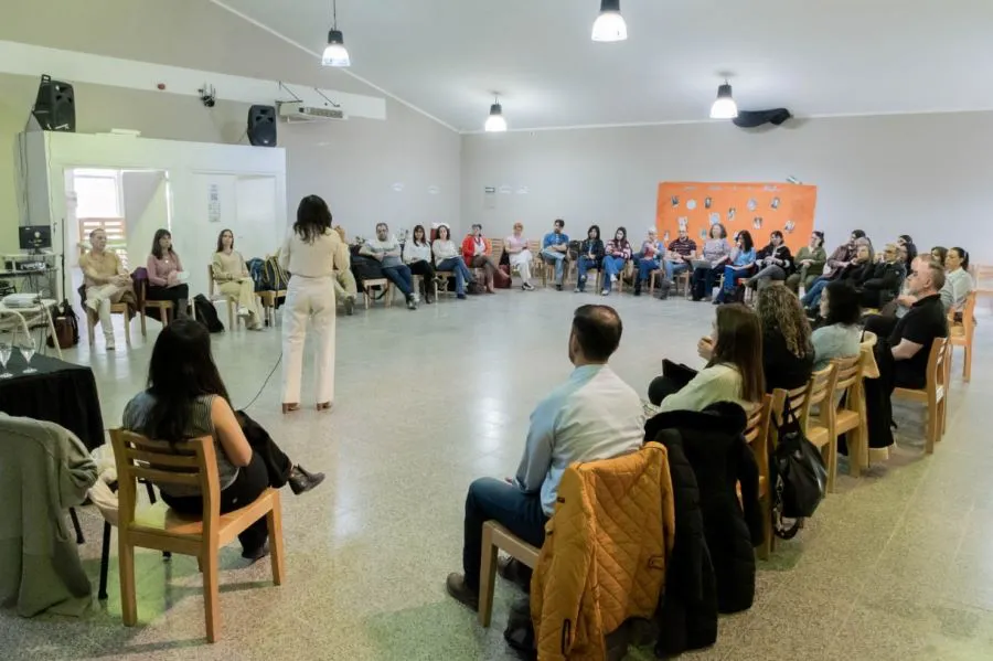 photo_5152165622539029257_y