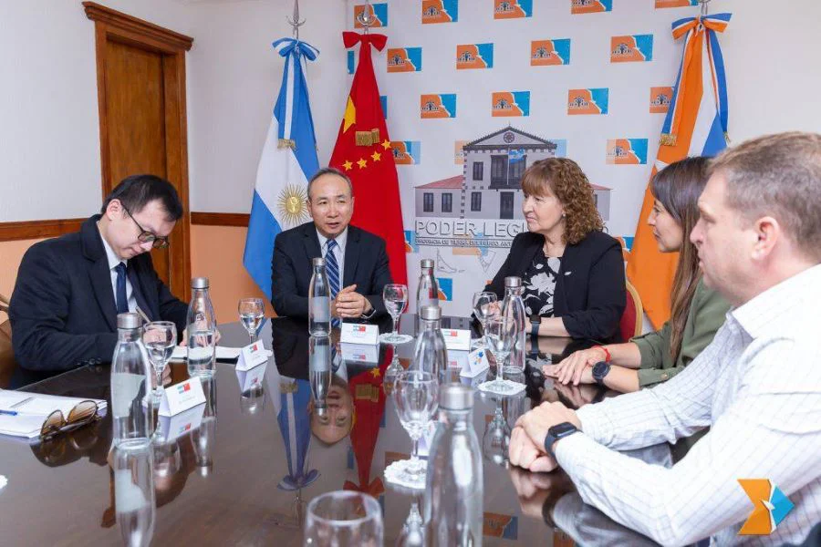 photo_5014893511366609828_y