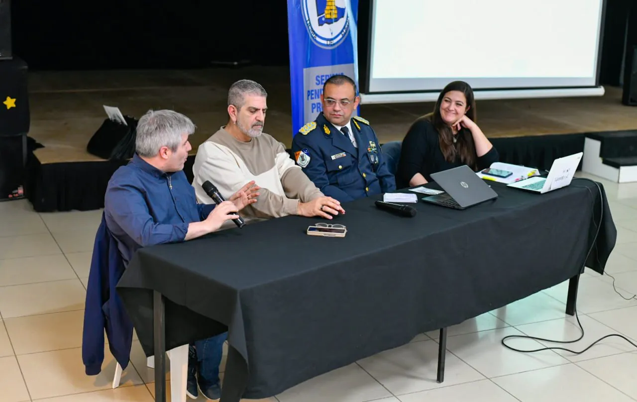 Brindaron charla a docentes que se desempeñan en educación en contexto de encierro (3)