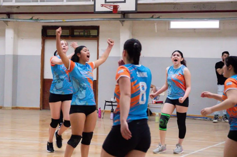 photo_5028343154205634231_y