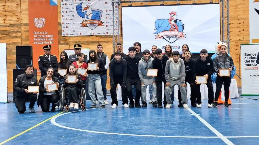 photo_5156707185378570135_y