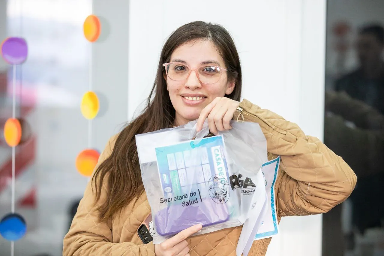 Otorgaron anteojos a 250 jóvenes en el programa “Salud Visual Municipal” (1)