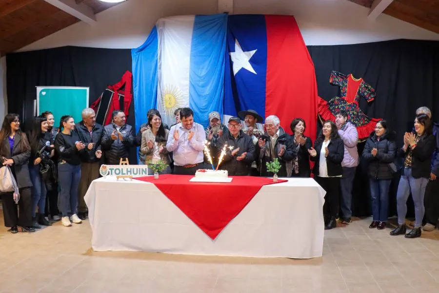 photo_5071090134777793388_y