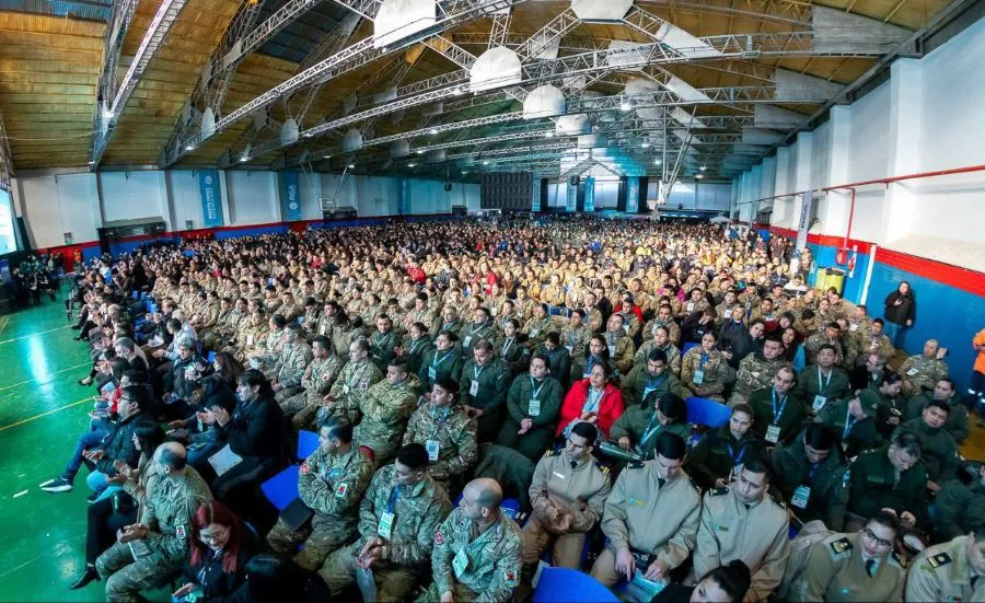 photo_5051076617966825133_y