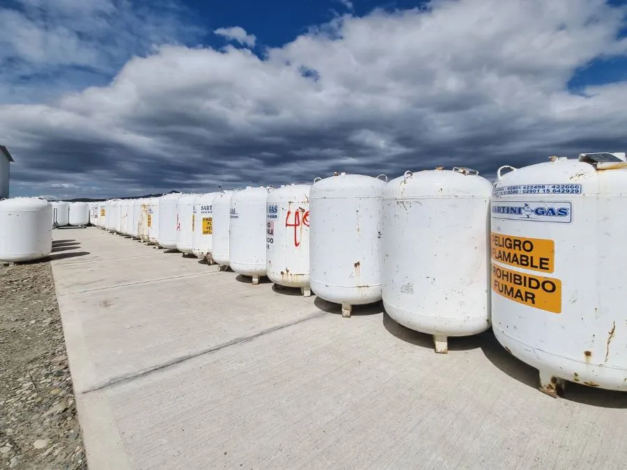 photo_4965762560125152724_y