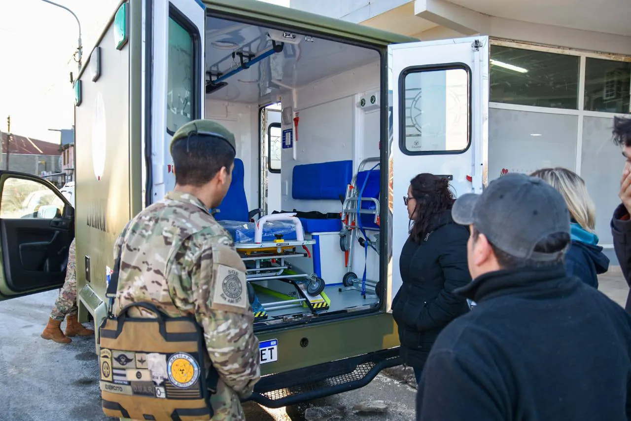 El Ejército Argentino fortalece el trabajo junto al municipio de Tolhuin en Salud  (1)