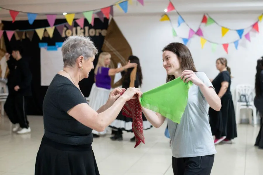 photo_4947351079008013306_y