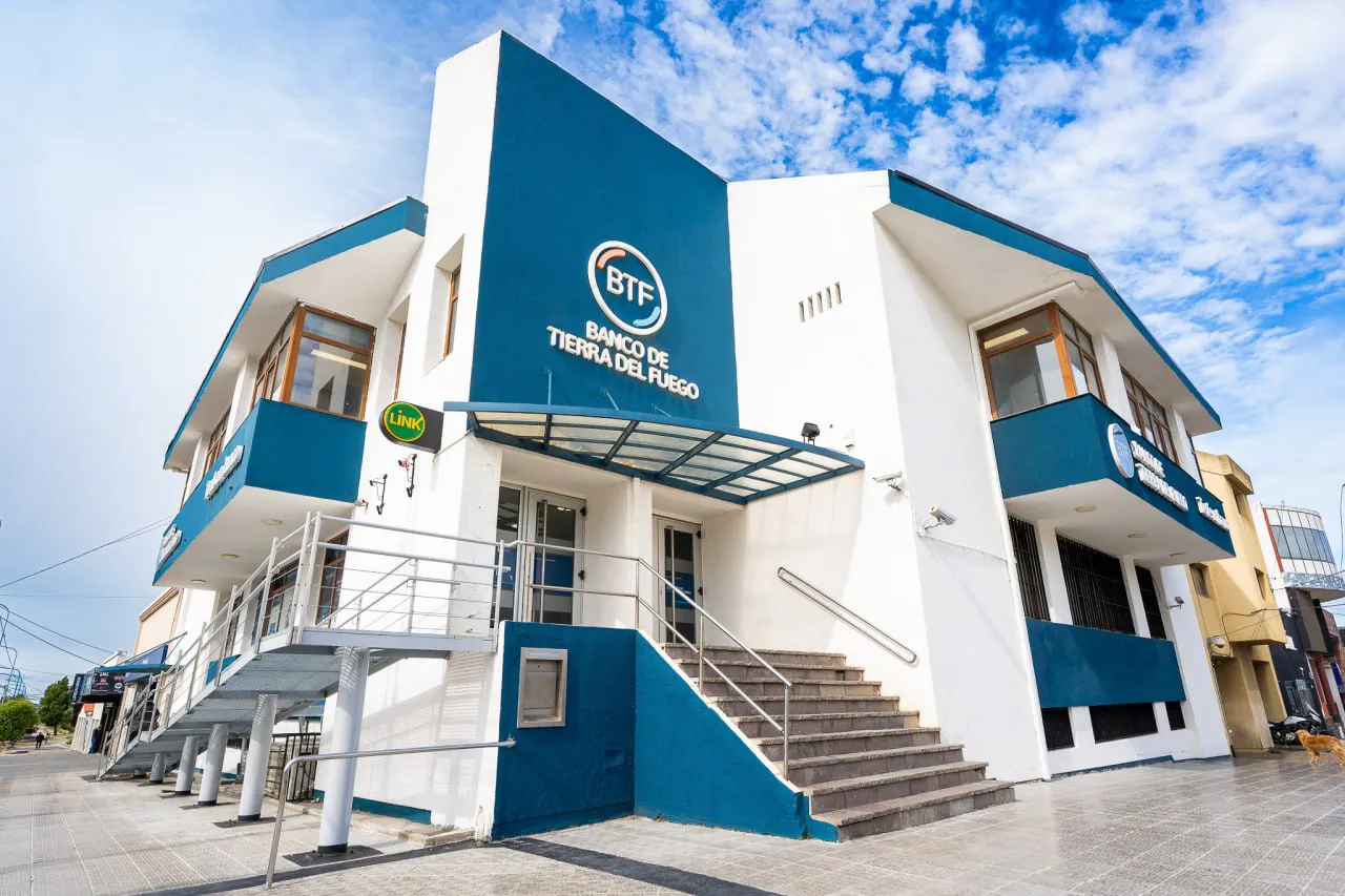 Brindan nuevas líneas de préstamos para empresas desde el Banco Tierra del Fuego