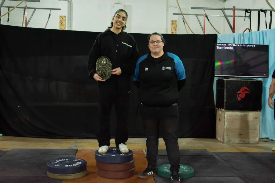 photo_5089478427370261327_w