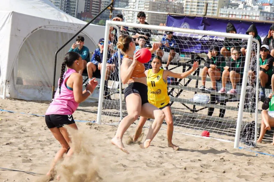 photo_5116266589366979531_y