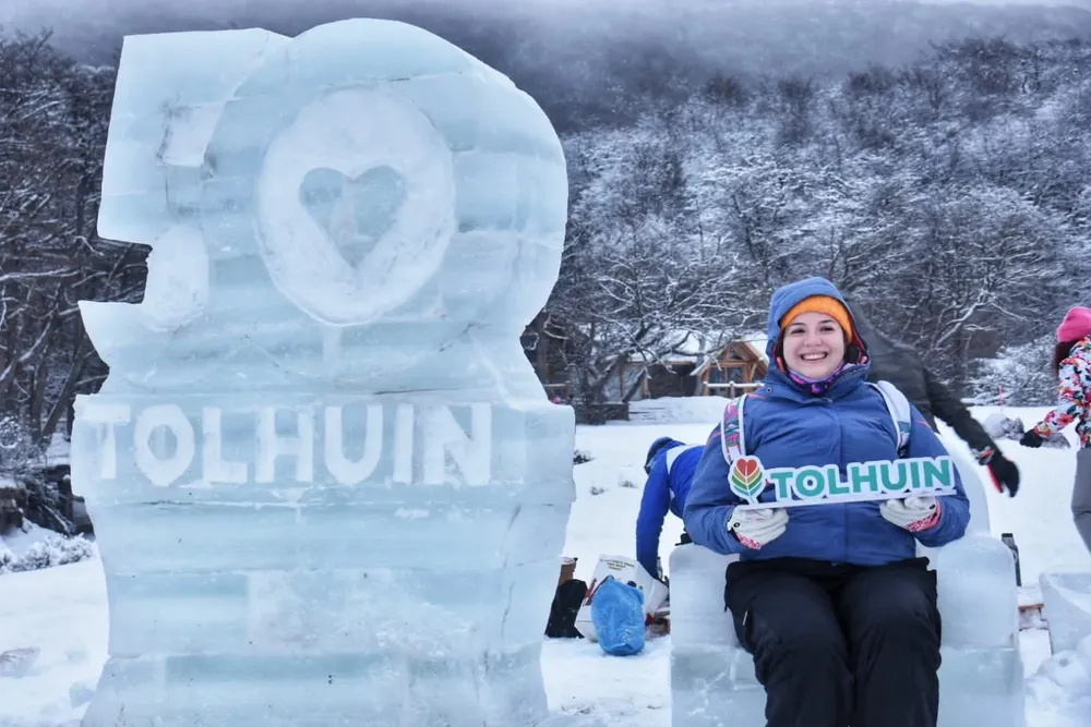 Fin de semana con nieve, actividades y gastronomía fueguina en Tolhuin