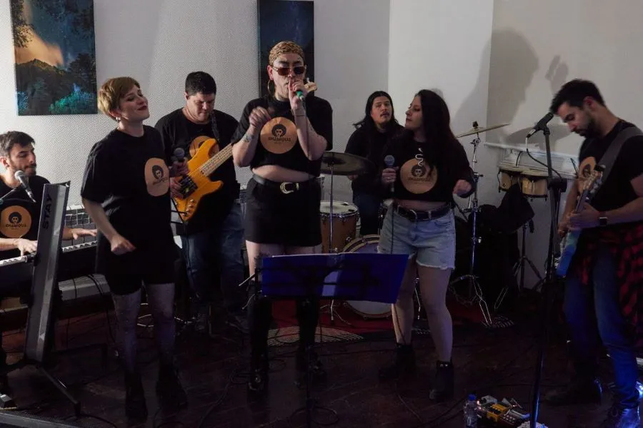 photo_4940671365476890000_y