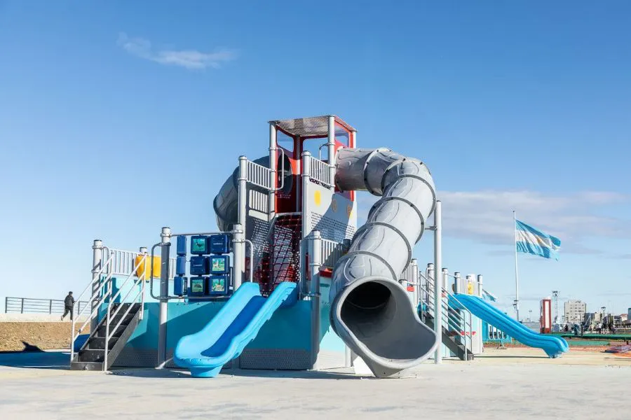 photo_4931563526552226603_y