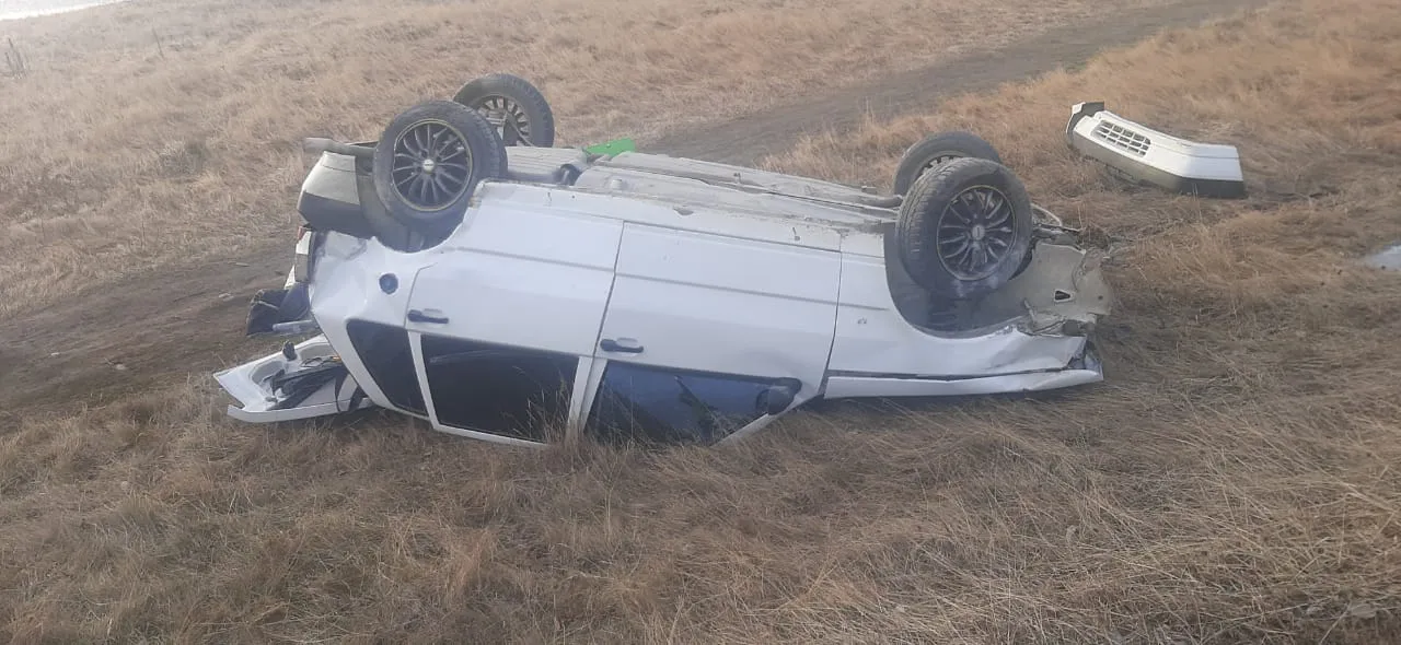 Conductor en estado de ebriedad protagonizó un vuelco en la ciudad de Ushuaia (1)