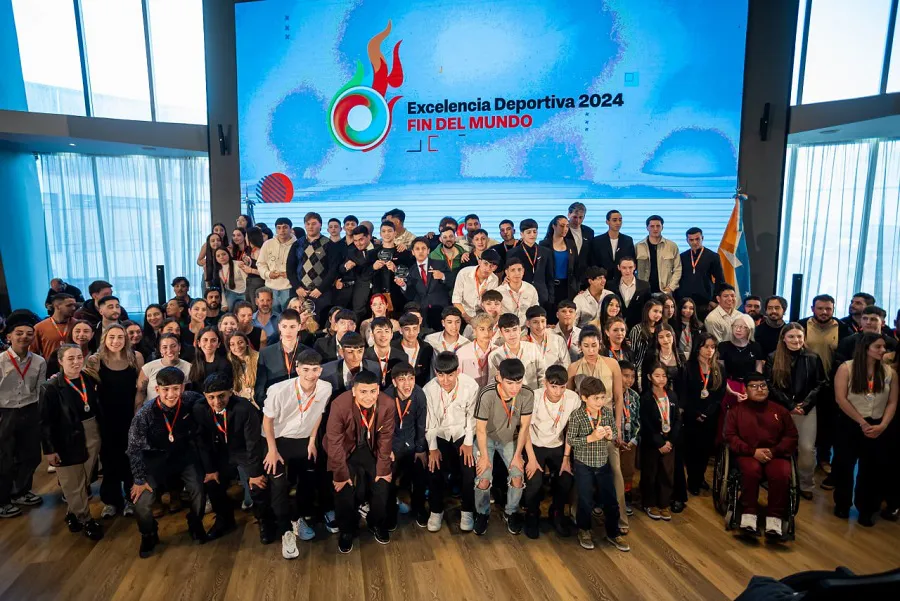 photo_5114312400718376948_y