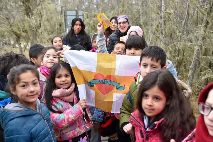 Tolhuin fomenta la conciencia turística con actividades junto a niños y escuelas (4)