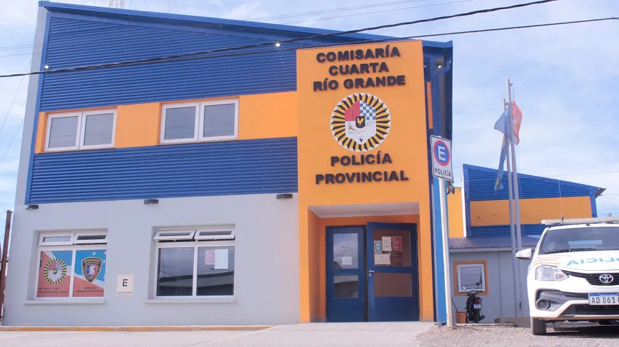 Secuestraron armas de aire comprimido y 31 plantas de cannabis en un allanamiento