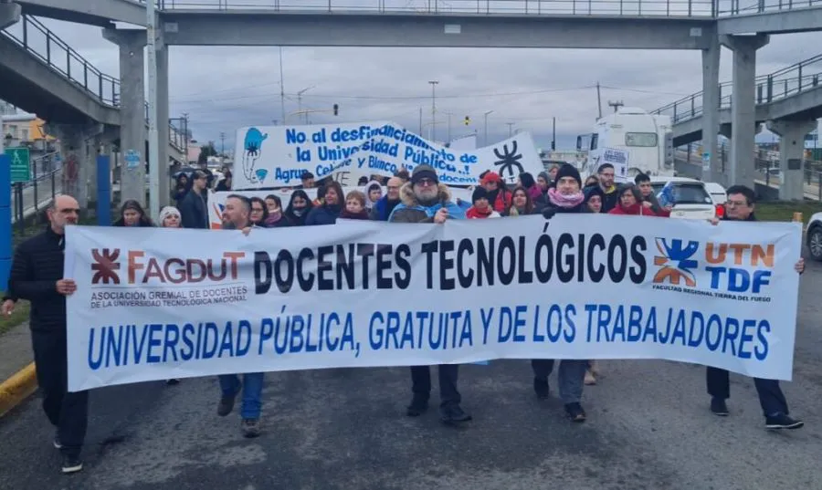 02-1024x611