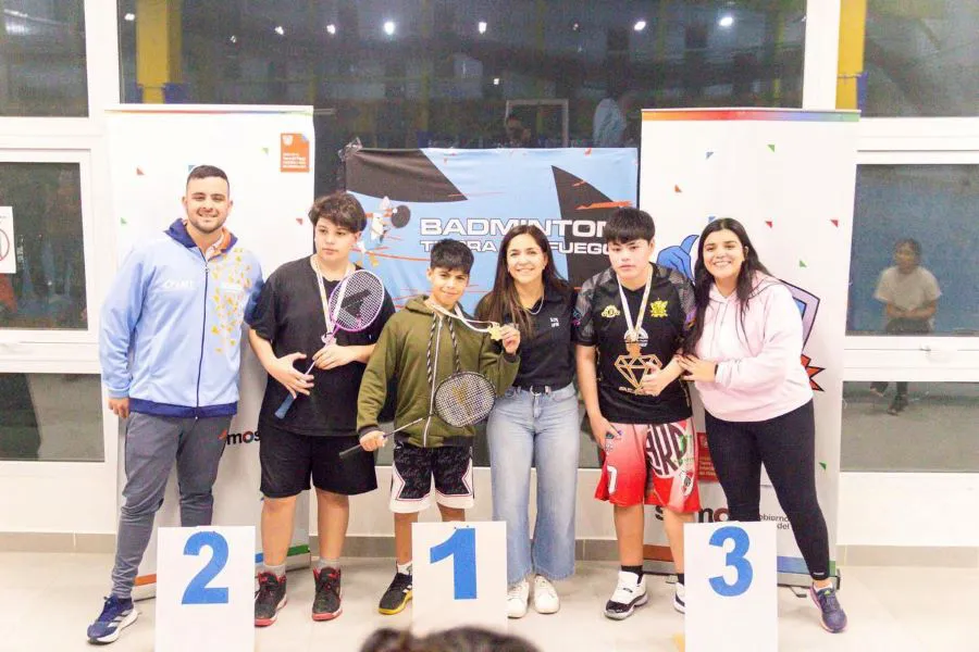 photo_5143337441812393953_y