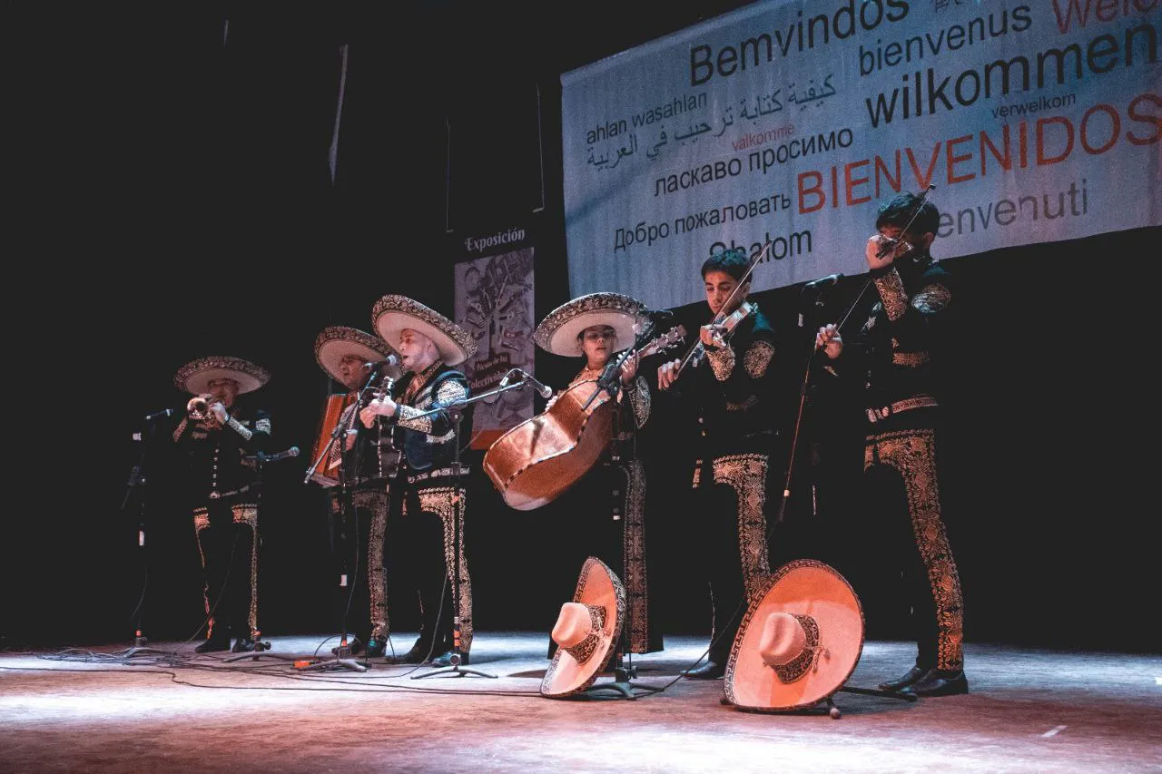 Se desarrolló la 22ª edición de la “Fiesta de las Colectividades” en Ushuaia (2)